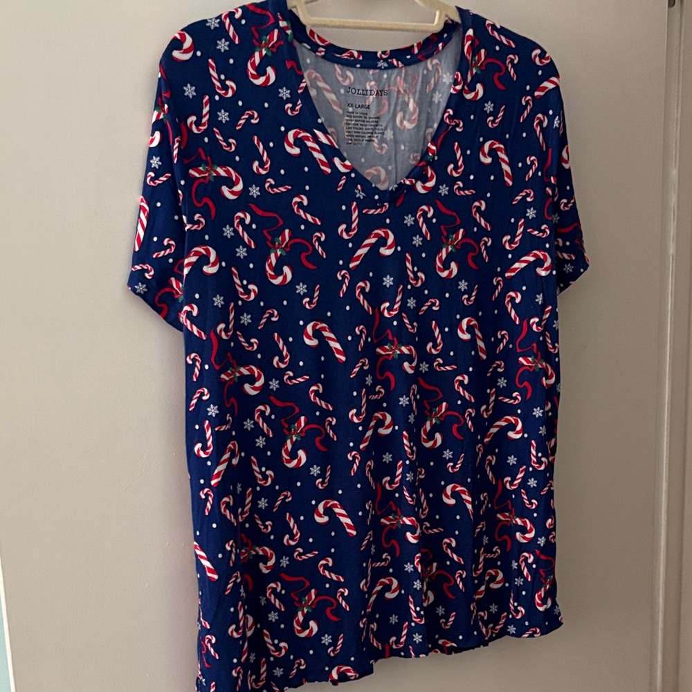 Women’s Navy Candy Cane Print V-Neck Top